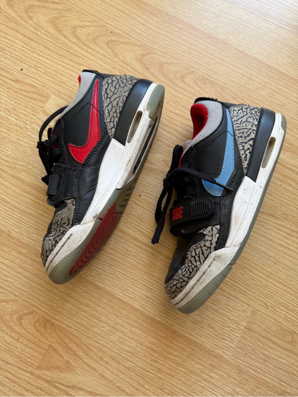Nike Youth Air Jordan Legacy 312  Low-Top Retro Sneakers size 6Y